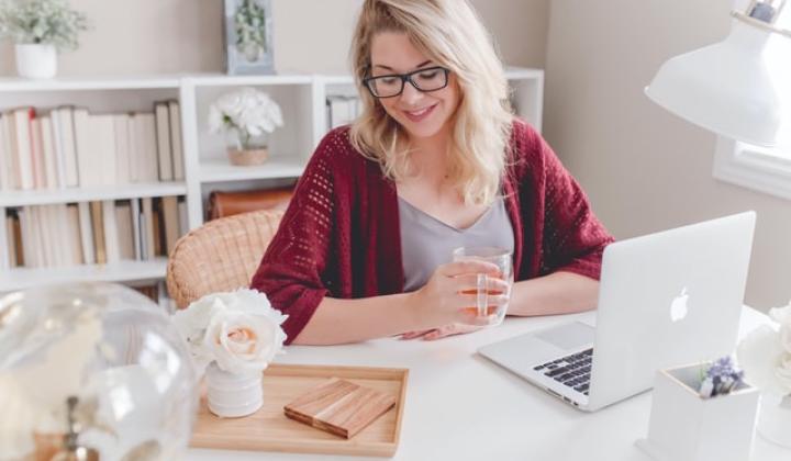 6 hravých nápadů, jak si zpříjemnit home office