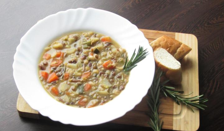 Jak uvařit hrstkovou polévku plnou luštěnin a zeleniny | recept na hrstkovou polévku z luštěnin Jak uvařit hrstkovou polévku plnou luštěnin a zeleniny | recept na hrstkovou polévku z luštěnin