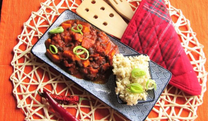 Jak uvařit jihoamerické dušené batáty s černými fazolemi | recept