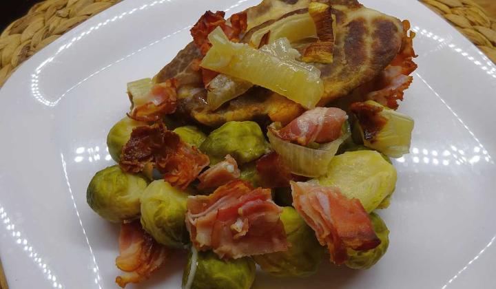 Jak upéct vepřovou krkovici s růžičkovou kapustou | recept