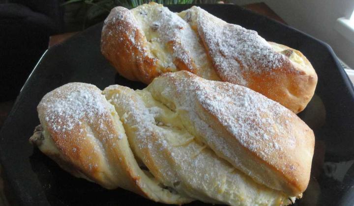 Jak upéct kynuté tvarohové rolky | recept z kynutého těsta Jak upéct kynuté tvarohové rolky | recept z kynutého těsta