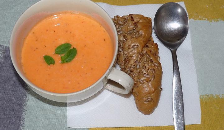 Jak uvařit krémovou mrkvovou polévku | recept