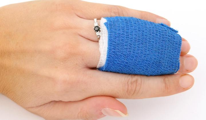 Jak odstranit zaschlé sekundové lepidlo z kůže Jak odstranit zaschlé sekundové lepidlo z kůže