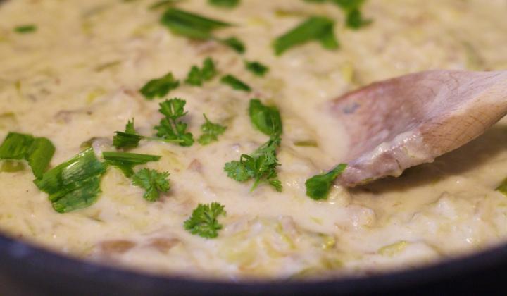 Jak připravit pórkovou polévku s topinambury | recept Jak připravit pórkovou polévku s topinambury | recept
