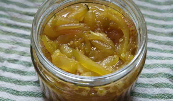 Jak připravit pikantní cuketový relish | recept