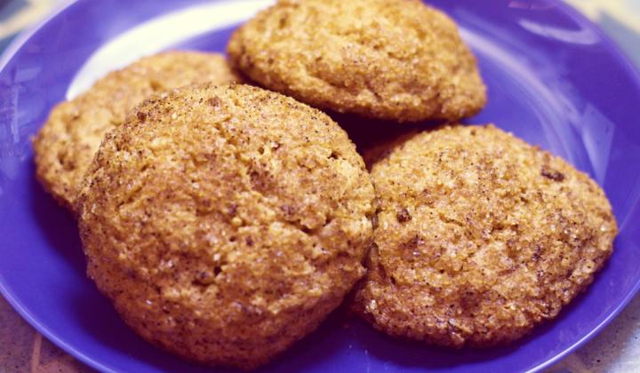 Jak upéct jednoduché jablečné sušenky se skořicí | recept
