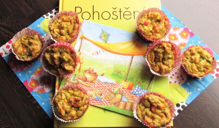 Jemné bramborové muffiny se šťavnatou zeleninovou směsí Jak z brambor a šťavnaté zeleninové směsi připravit jemné muffiny