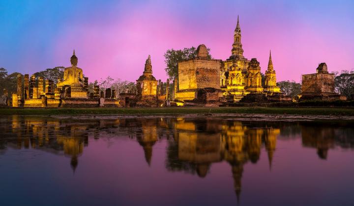 Jak navštívit posvátný chrám v Thajsku | tipy