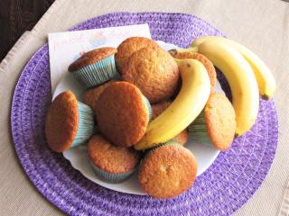 Jak na muffiny s karamelově máslovými banány | recept na jemný zákusek