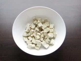 Jak na dietní rajčatový salát s tofu | recept Jak na dietní rajčatový salát s tofu | recept