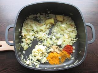 Jak uvařit krémovou čočkovou polévku | recept na čočkový krém Jak uvařit krémovou čočkovou polévku | recept na čočkový krém