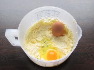 Jak upéct francouzský jablečný koláč provoněný hřejivým kořením | recept