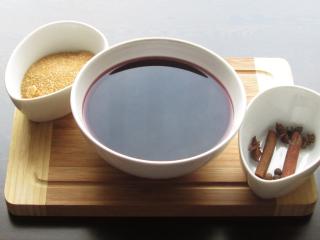 Jak připravit hrušky na červeném víně | recept na dezert Jak připravit hrušky na červeném víně | recept na dezert