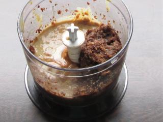 Jak připravit müsli tyčinky | recept na semínkové tyčinky s ořechy a quinoou Jak připravit müsli tyčinky | recept na semínkové tyčinky s ořechy a quinoou