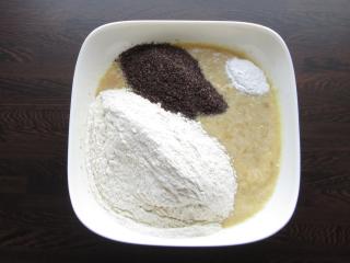 Jak upéct vláčné banánové muffiny s mákem | recept Jak upéct vláčné banánové muffiny s mákem | recept