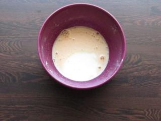 Jak připravit dezert z grilovaného ovoce a marcipánové omáčky | recept