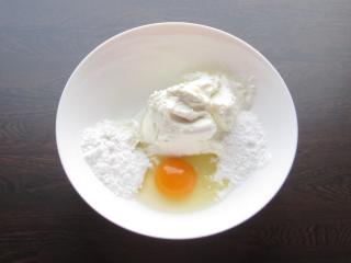 Jak upéct kávové řezy s tvarohovým mramorováním | recept