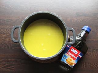 Jak připravit kořeněné kurkumové latté z kokosového mléka | recept Jak připravit kořeněné kurkumové latté z kokosového mléka | recept