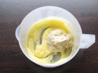 Jak připravit marcipánový krém k plnění korpusů | recept Jak připravit marcipánový krém k plnění korpusů | recept