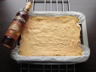 Jak upéct piškotové řezy s ořechovým krémem a čokoládou | recept Jak upéct piškotové řezy s ořechovým krémem a čokoládou | recept