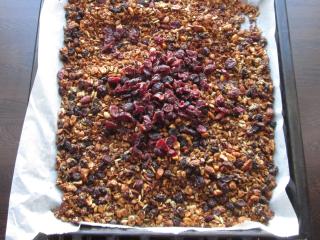 Jak připravit domácí ořechovou granolu | recept na domácí pečené müsli