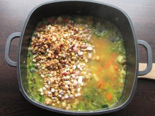 Jak uvařit hrstkovou polévku plnou luštěnin a zeleniny | recept na hrstkovou polévku z luštěnin Jak uvařit hrstkovou polévku plnou luštěnin a zeleniny | recept na hrstkovou polévku z luštěnin