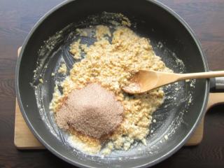 Jak upéct listový chalva koláč s ořechy a čokoládou | recept
