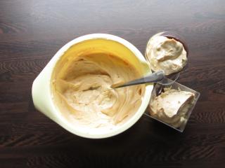 Jak připravit dezert do skleničky z čokoládovo-arašídového krému | recept Jak připravit dezert do skleničky z čokoládovo-arašídového krému | recept