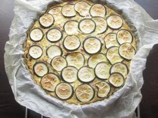 Jak upéct cuketovou tortillu s ricottou | recept na vláčný bezlepkový koláč Jak upéct cuketovou tortillu s ricottou | recept na vláčný bezlepkový koláč