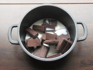 Jak připravit arašídovo-datlové brownies | recept Jak připravit arašídovo-datlové brownies | recept