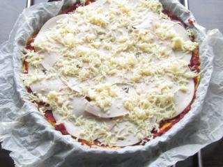 Jak upéct dietní pizzu z tvarohového těsta | recept na domácí pizzu Jak upéct dietní pizzu z tvarohového těsta | recept na domácí pizzu