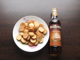 Jak upéct piškotové řezy s ořechovým krémem a čokoládou | recept Jak upéct piškotové řezy s ořechovým krémem a čokoládou | recept