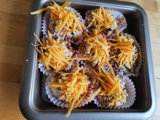Jak upéct vynikající čedarové muffiny | recept Jak upéct vynikající čedarové muffiny | recept
