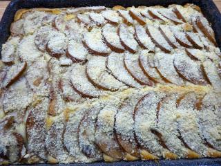 Jak upéct hruškový koláč z jogurtového těsta | recept Jak upéct hruškový koláč z jogurtového těsta | recept