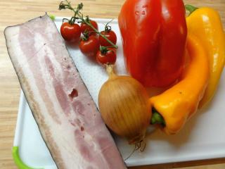 Jak upéct roládu z mletého masa v bramborovém kabátku | recept