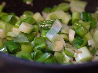 Jak připravit pórkovou polévku s topinambury | recept Jak připravit pórkovou polévku s topinambury | recept