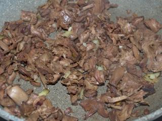 Jak připravit vegetariánský pita chléb s "trhaným masem" Jak připravit vegetariánský pita chléb s "trhaným masem"