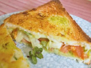 Jak připravit indické chilli toasty se sýrem | bezmasá rychlovka Jak připravit indické chilli toasty se sýrem | bezmasá rychlovka