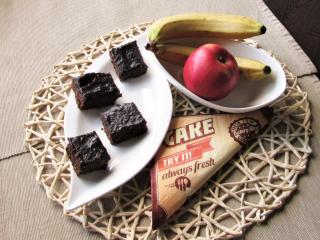 Jak upéct luxusní kakaové ovesné řezy z banánů, jablek a kakaovo-banánovou polevou